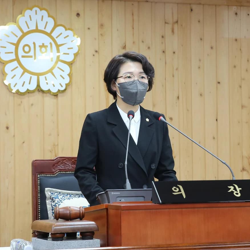 군민과 함께한 사진