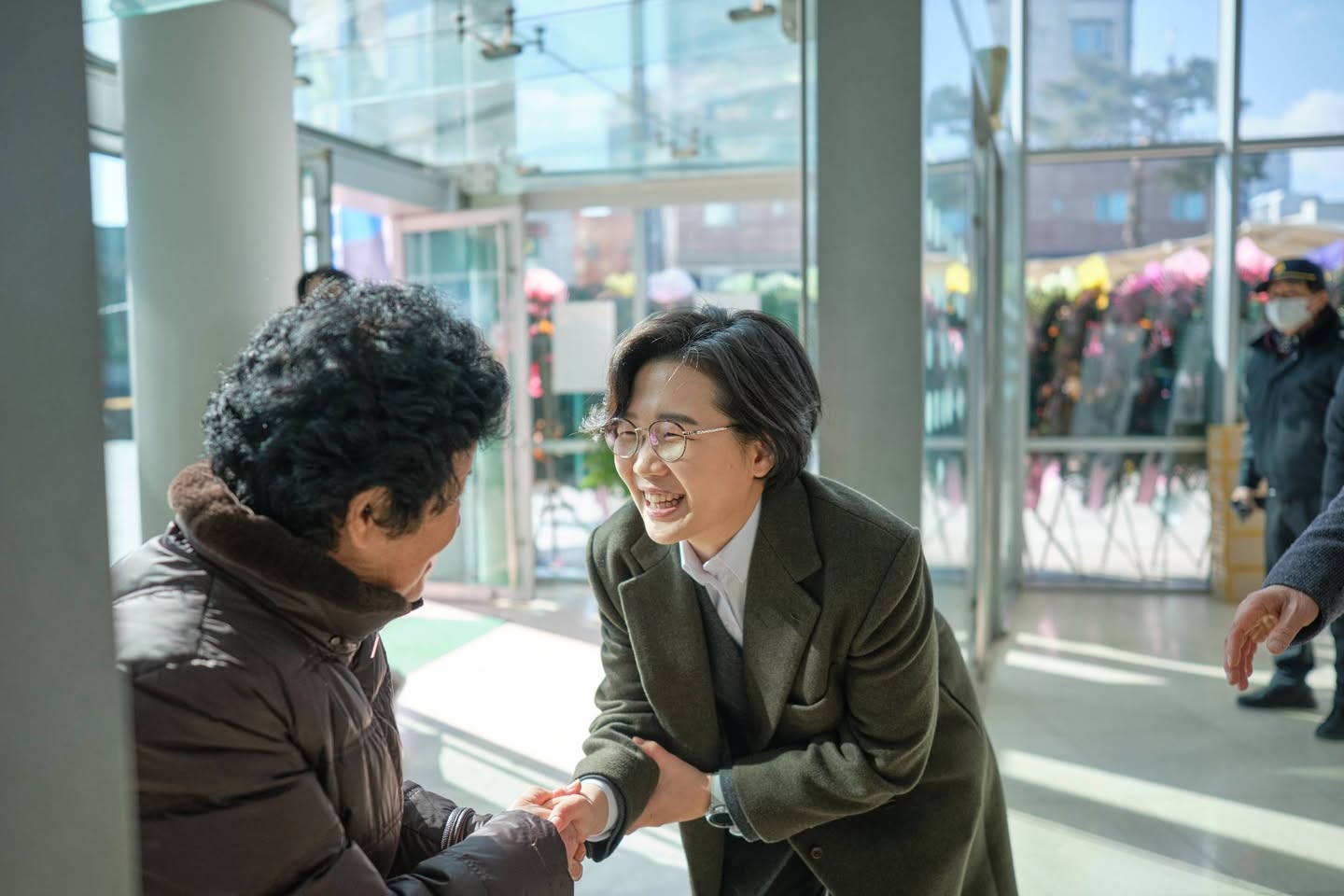군민과 함께한 사진