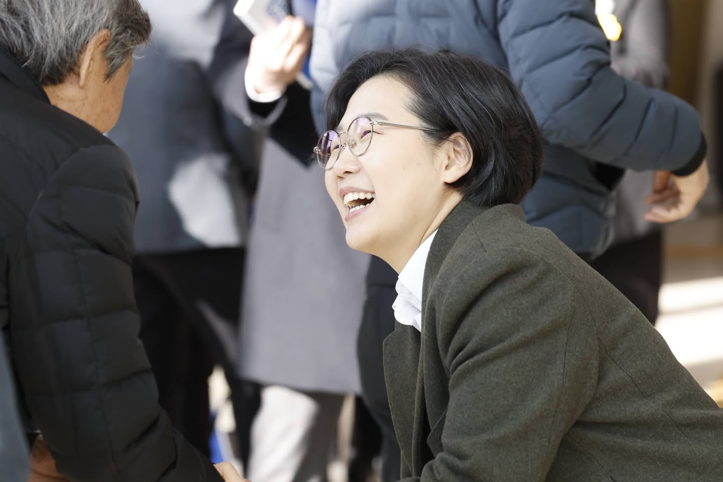 군민과 함께한 사진