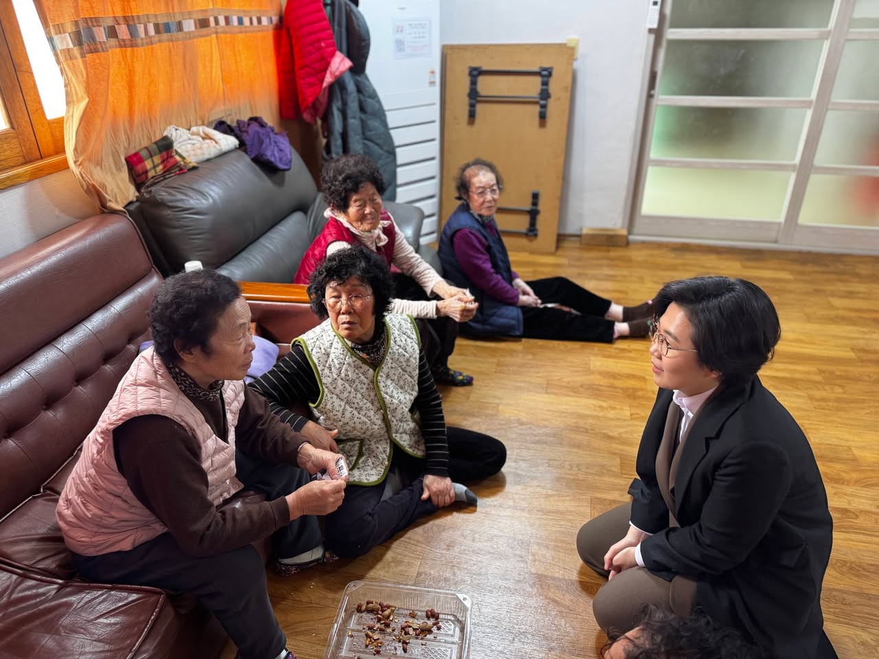 군민과 함께한 사진