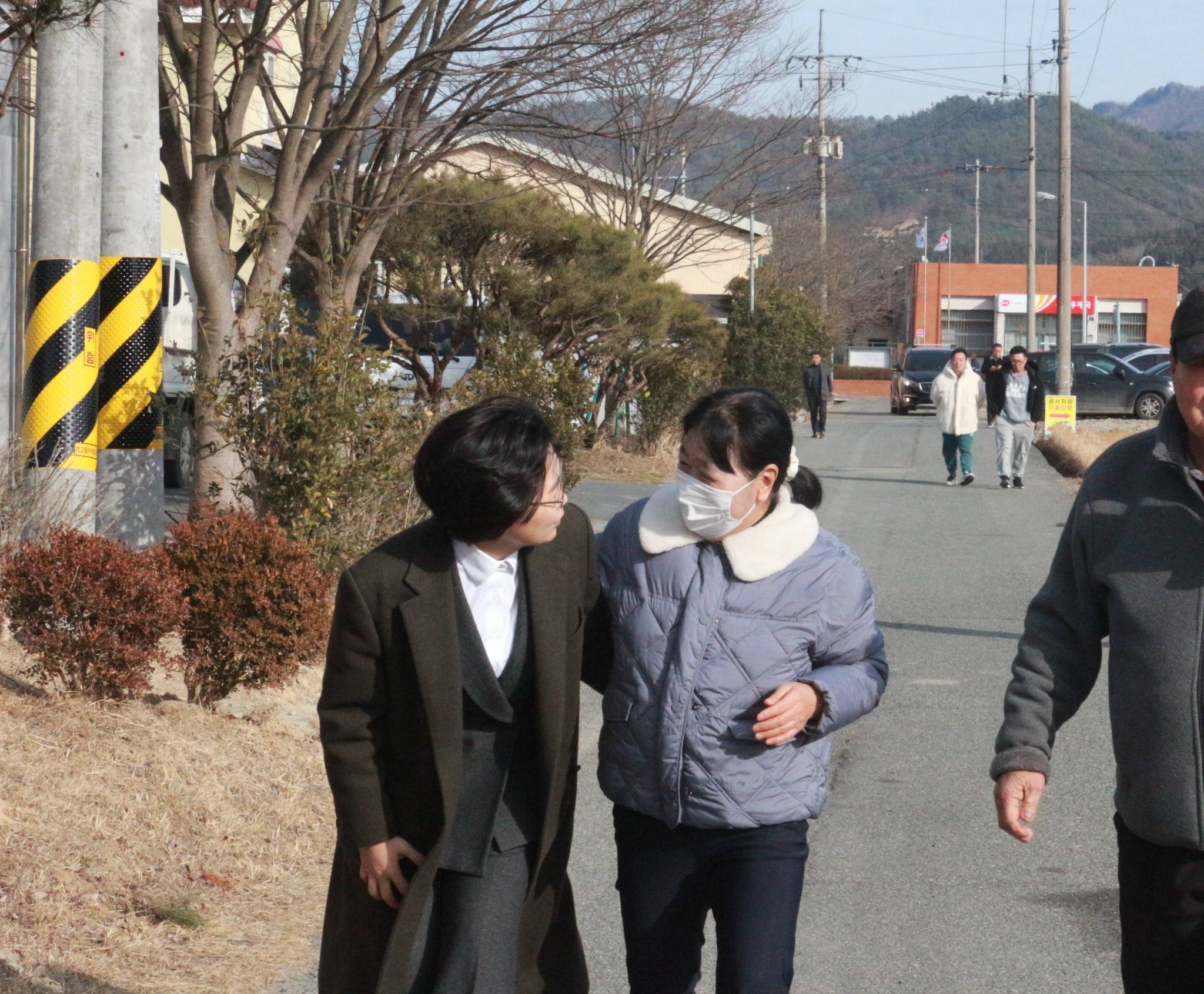 군민과 함께한 사진