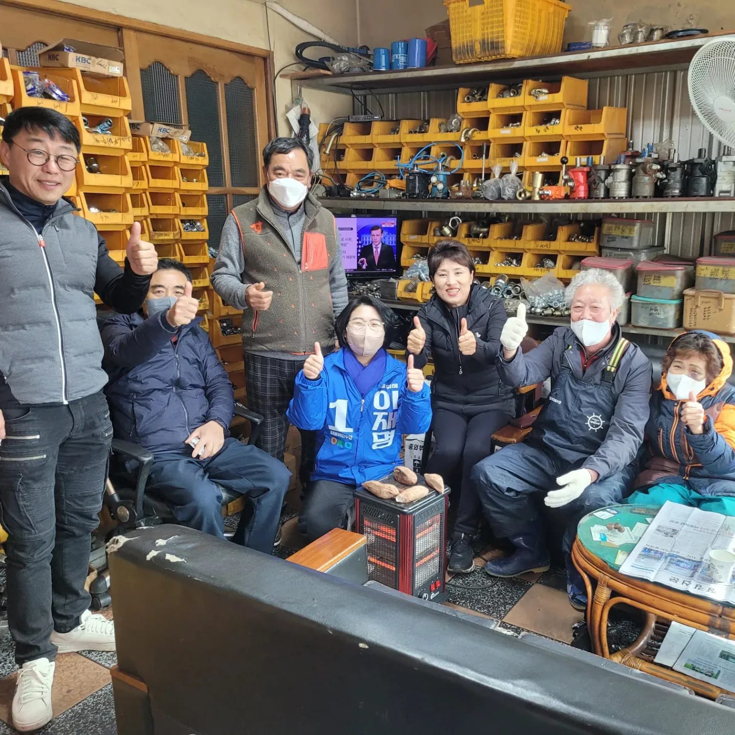 군민과 함께한 사진